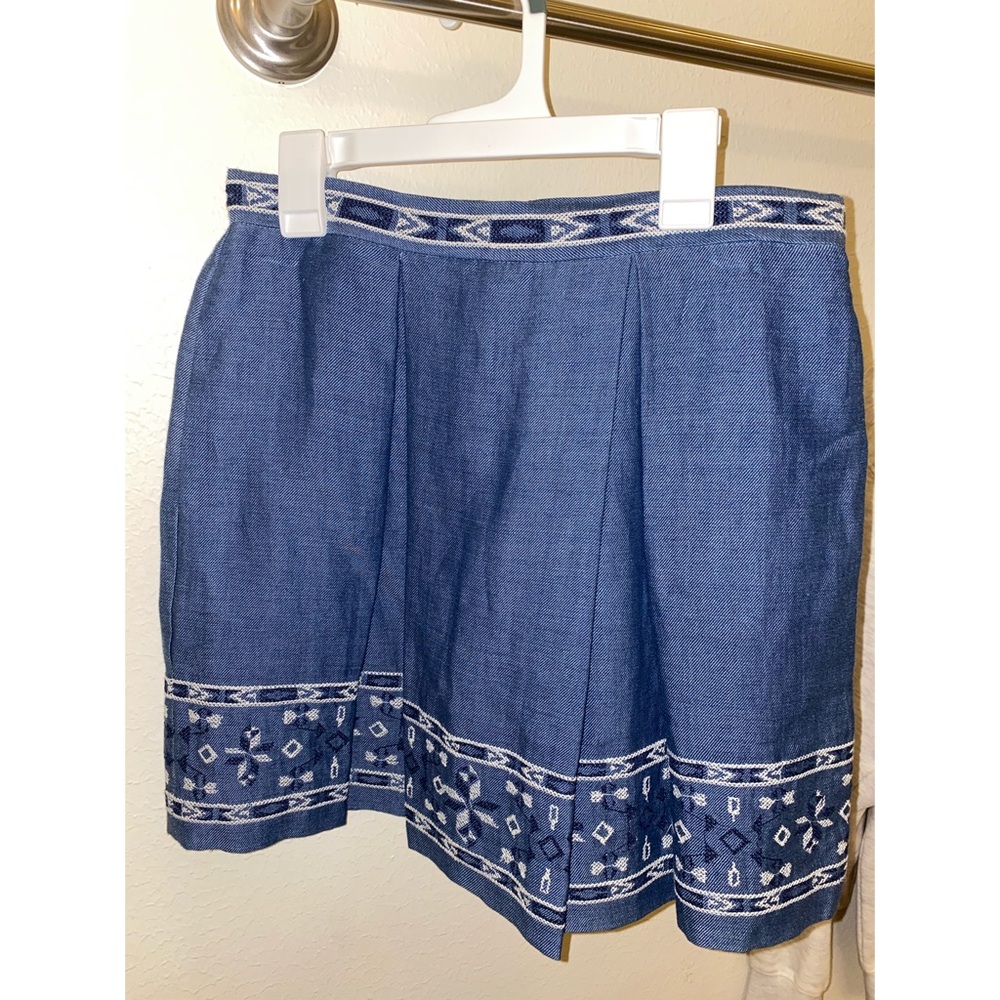 Denim embroidered skirt
